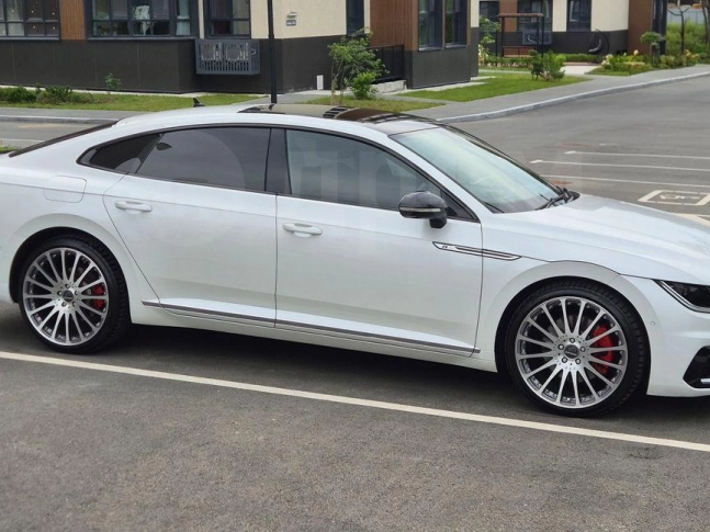 Volkswagen Arteon 2.0 TSI 4Motion R-Line Advance 2019